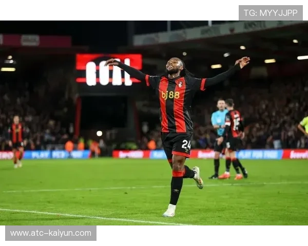 伯恩茅斯边锋赛门约解约金条款生效，多队关注